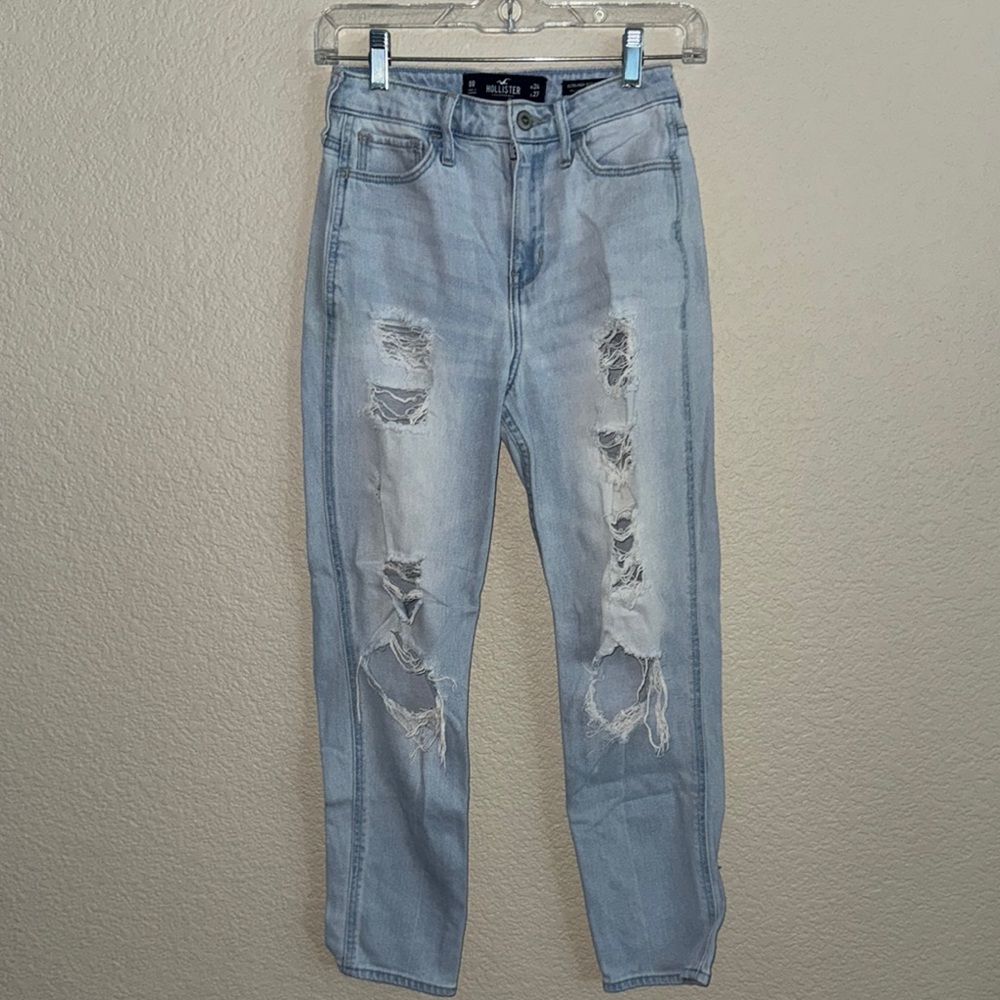Hollister Light Blue Distressed Ankle Jeans